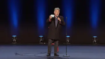 Zasłona do filmu "Stewart Lee, Basic Lee: Live at The Lowry" #985022