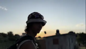 Zasłona do filmu "UN PILUSO" #367108