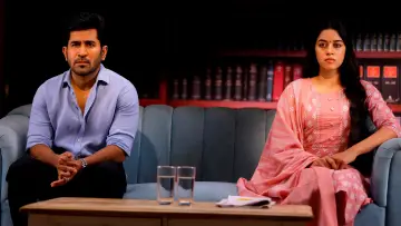 Zasłona do filmu "ரோமியோ" #1090789