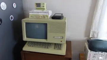 Zasłona do filmu "Before Macintosh: The Apple Lisa" #985173