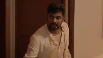 Zasłona do filmu "ഹലോ മമ്മി" #787093