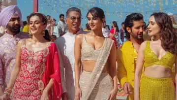 Zasłona do filmu "खेल खेल में" #982590