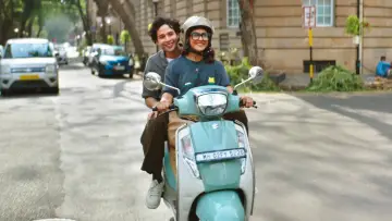 Zasłona do filmu "दो दीवाने शहर में" #835606