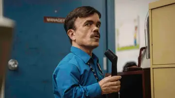 Zasłona do filmu "Urodzony rabuś" #518127