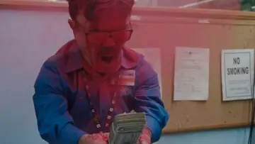 Zasłona do filmu "Urodzony rabuś" #518157