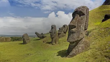 Zasłona do filmu "Easter Island Origins" #740045