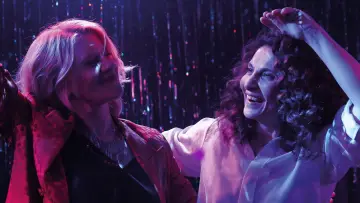 Zasłona do filmu "What a Feeling" #1077585