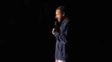 Zasłona do filmu "Adam Sandler: Love You" #883446