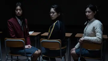 Zasłona do filmu "아메바 소녀들과 학교괴담: 개교기념일" #811626