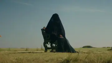 Zasłona do filmu "Kobieta w ogrodzie" #612765