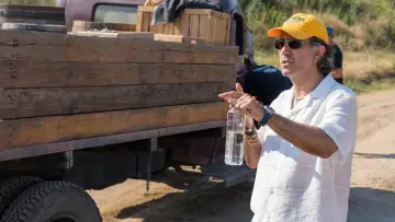 Zasłona do filmu "Cravata galbenă" #853891