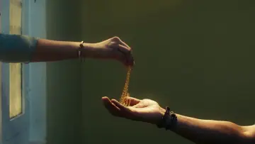 Zasłona do filmu "പെരുമാനി" #1097859
