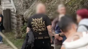 Zasłona do filmu "Rechtsextreme in der Wikingerszene" #356641