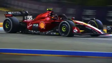 Zasłona do filmu "carlos sainz dropped.mov" #368894