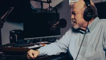 Zasłona do filmu "Hendrie" #369644