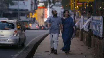 Zasłona do filmu "പ്രാവിൻകൂട് ഷാപ്പു" #807190