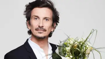 Arnaud Tsamere : 2 mariages & 1 enterrement plakat