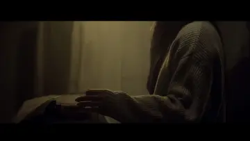 Zasłona do filmu "Μην ανοίγεις την πόρτα" #473614