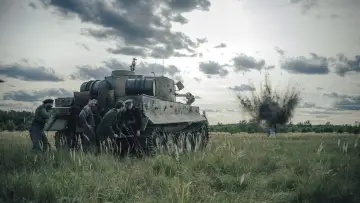 Zasłona do filmu "Czołg" #511179