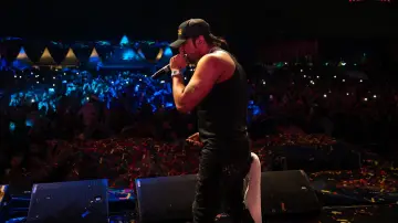Zasłona do filmu "Yo Yo Honey Singh: Famous" #1832926