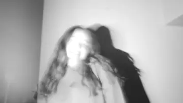 Zasłona do filmu "CHROMABYADHAM: ECLIPSE FEVER" #1049236