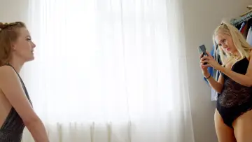 Zasłona do filmu "Einskonar Ást" #705967