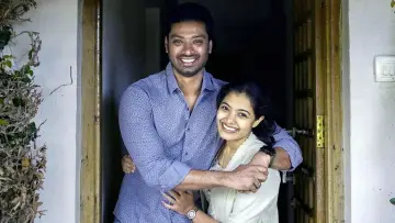 Zasłona do filmu "அதோமுகம்" #1049332