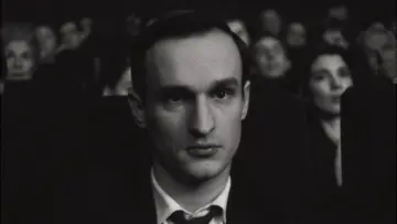 Zasłona do filmu "Nowa fala" #526818