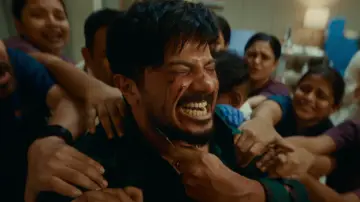 Zasłona do filmu "ഐ ആം ഗെയിം" #1187062