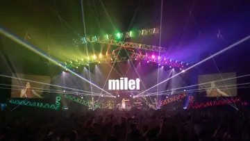 Zasłona do filmu "milet live at 日本武道館" #413763