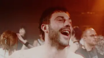 Zasłona do filmu "Rave On" #818917