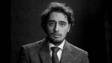 Zasłona do filmu "The Actor The Liar The Murderer" #443374
