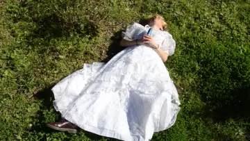 Zasłona do filmu "Spiritueux sans fond sur les événements" #427407