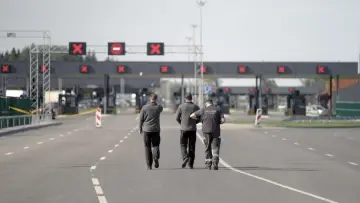 Zasłona do filmu "Russland: Verbotene Geschäfte" #435021