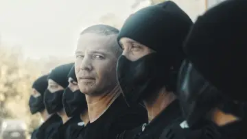 Zasłona do filmu "Az Ostrom: Arkangyal Egyes" #434820