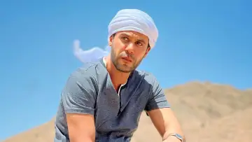 Zasłona do filmu "اللعب مع العيال" #487529