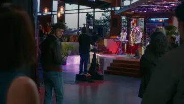 Zasłona do filmu "Co. Za. Radość." #578637