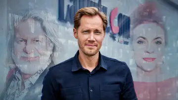 Zasłona do filmu "Konkurs på 1. klasse - Jagten på Lauritz-millionerne" #1809531