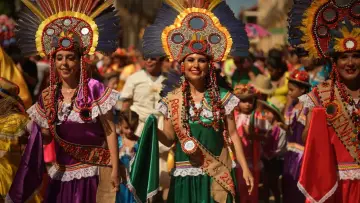 Zasłona do filmu "Hispanoamérica: canto de vida y esperanza" #464652