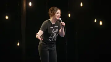 Zasłona do filmu "Fern Brady: Autistic Bikini Queen" #438094