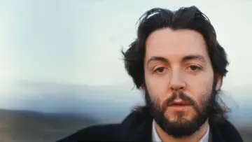 Zasłona do filmu "Paul McCartney: Man on the Run" #534739
