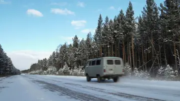 Zasłona do filmu "Weiterleben in Putins Russland" #444219