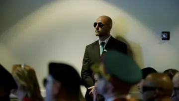 Zasłona do filmu "Micronations" #832096