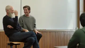 Zasłona do filmu "Następny gość Davida Lettermana: John Mulaney" #473185