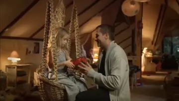 Zasłona do filmu "Мама напрокат" #1147115