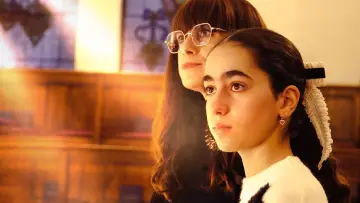 Zasłona do filmu "Growing Up Jewish" #467984