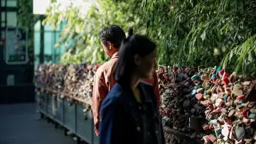 Zasłona do filmu "Cinta Tak Seindah Drama Korea" #738633