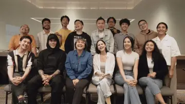 Zasłona do filmu "Cinta Tak Seindah Drama Korea" #738635