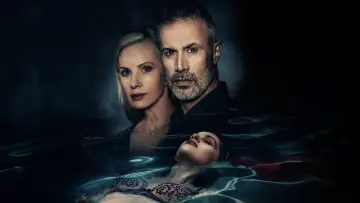 Zasłona do filmu "Morderstwo na basenie" #705516
