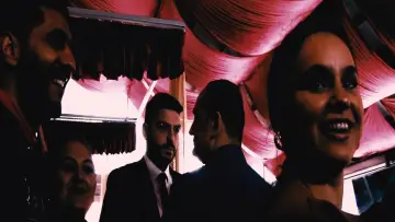 Zasłona do filmu "γέννημα θρέμμα Δεντροπόταμος" #1107533